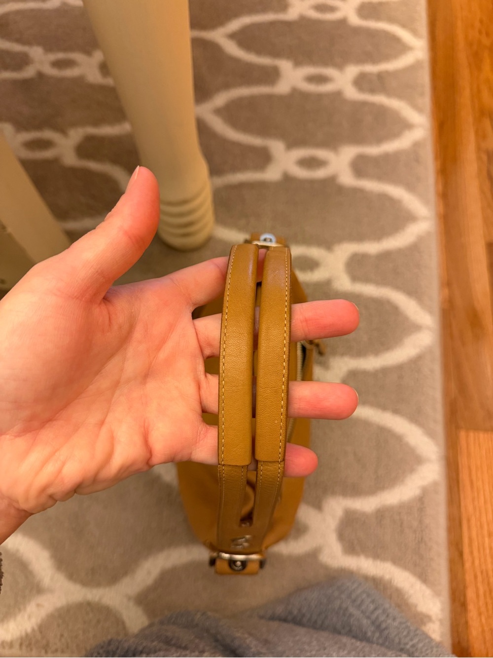 Coach pebbled leather shoulder bag - Picture 4 of 10